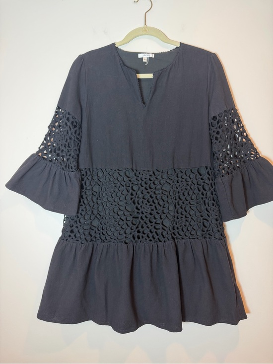 Tyler Boe Dresses & Skirts - Tyler Böe Black Crochet Lace Insert V-Neck Sheath Dress Boho Size Medium